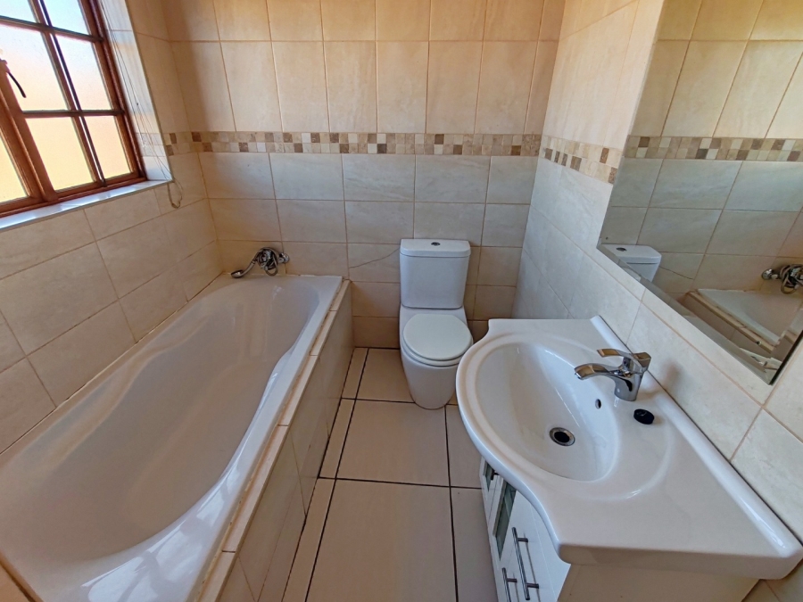 3 Bedroom Property for Sale in Grimbeeck Park North West